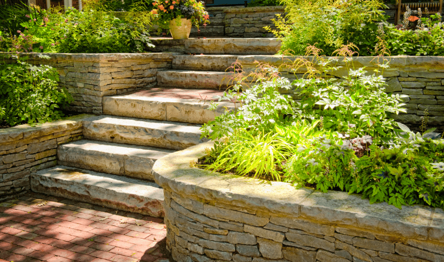 RETAINING WALL